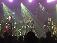 Die Zugabe von Faun: Stephan Groth, Fiona Rggeberg und Oliver SaTyr